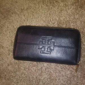 Tori Burch wallet